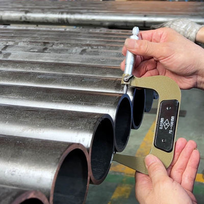 Nhóm 4130 Bụi thép hợp kim Chromoly cao độ kéo dài cho khoan dầu và ống ống khoan với cấu trúc liền mạch